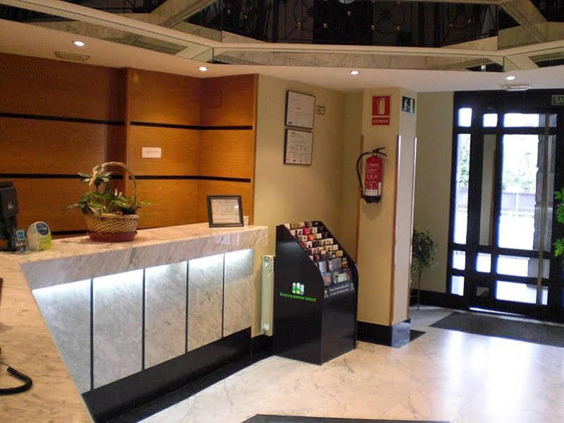 Astures Hotel Oviedo Exterior photo